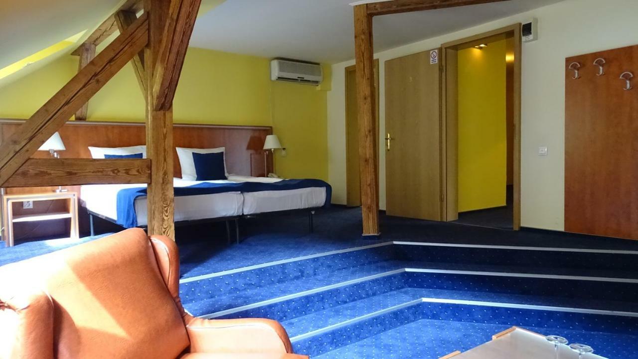 Casa Elysee Hotel Deva Zewnętrze zdjęcie