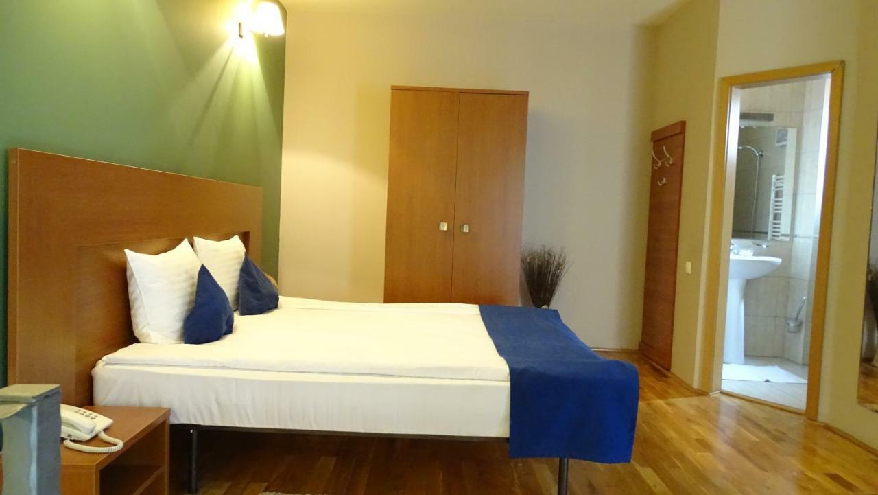 Casa Elysee Hotel Deva Zewnętrze zdjęcie